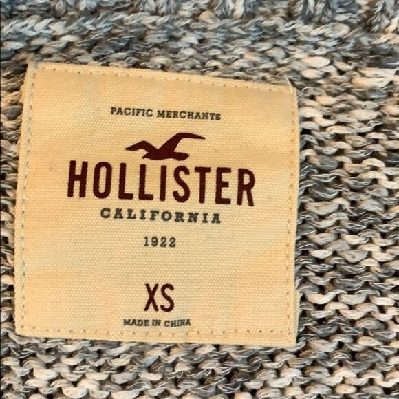 Hollister knit sweater, size XS - Picture 6 of 7